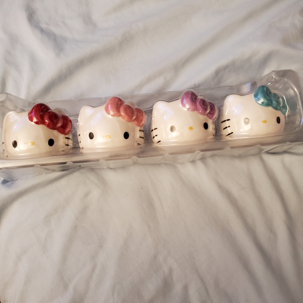 Hello Kitty Ceramic Bowls Set